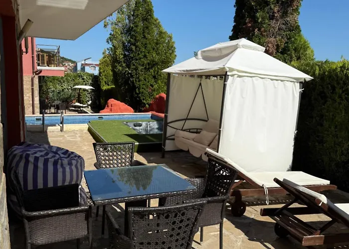 Red Iguana 3* Sveti Vlas